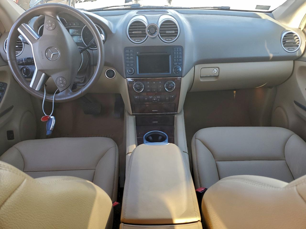 Mercedes-Benz M-Class 350 4matic Image 10