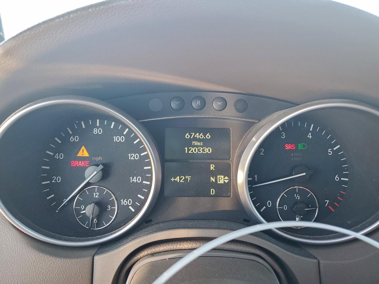 Mercedes-Benz M-Class 350 4matic Image 8