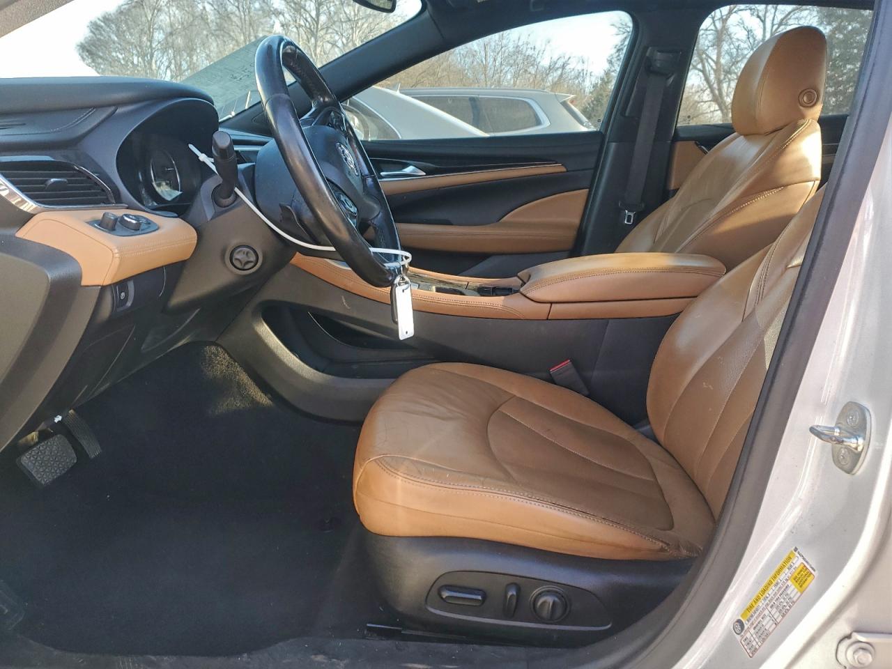 Buick LaCrosse Essence Image 5