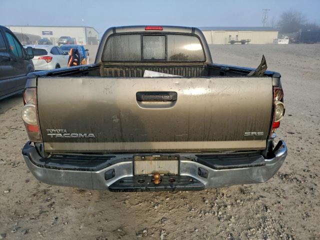 Toyota Tacoma Access Cab Image 12