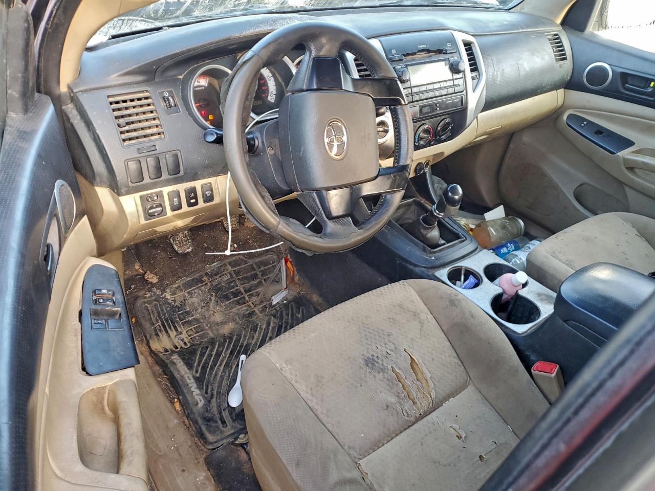 Toyota Tacoma Access Cab Image 5