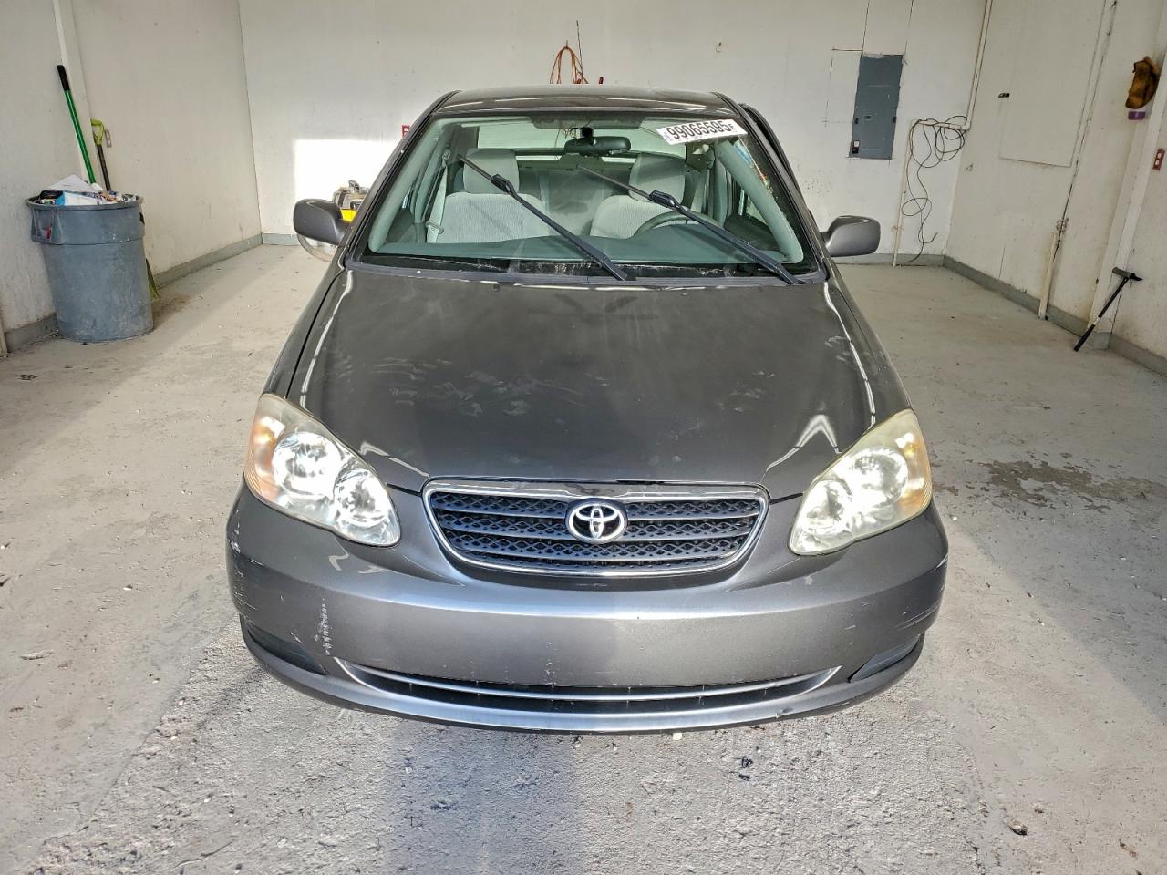 Toyota Corolla Ce Image 10