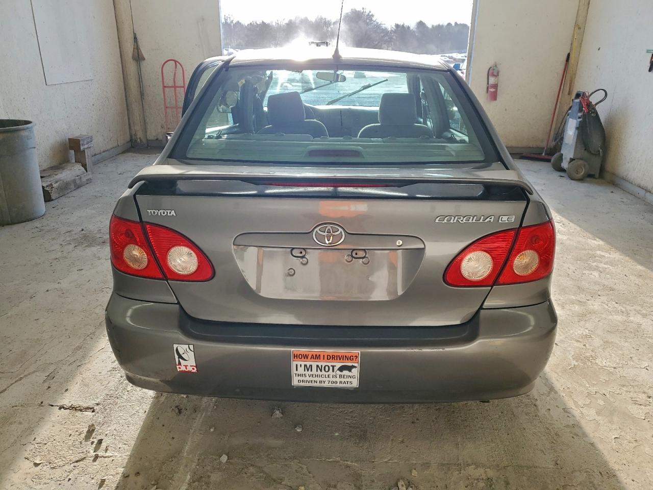 Toyota Corolla Ce Image 12