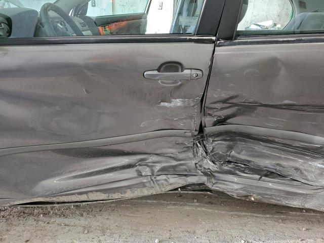 Toyota Corolla Ce Image 7