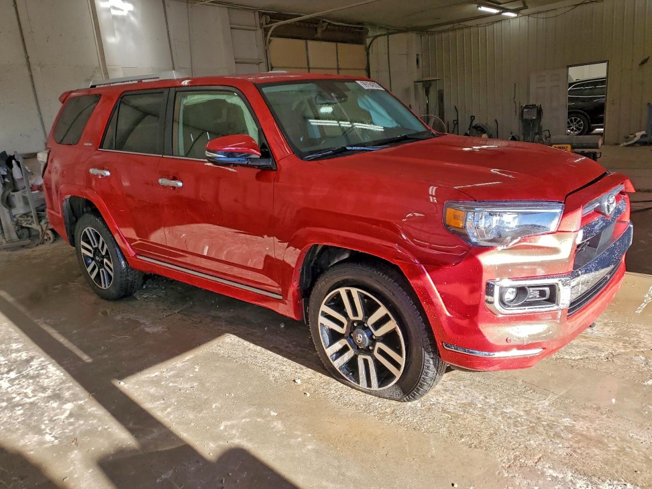 Toyota 4Runner Limited Image 2