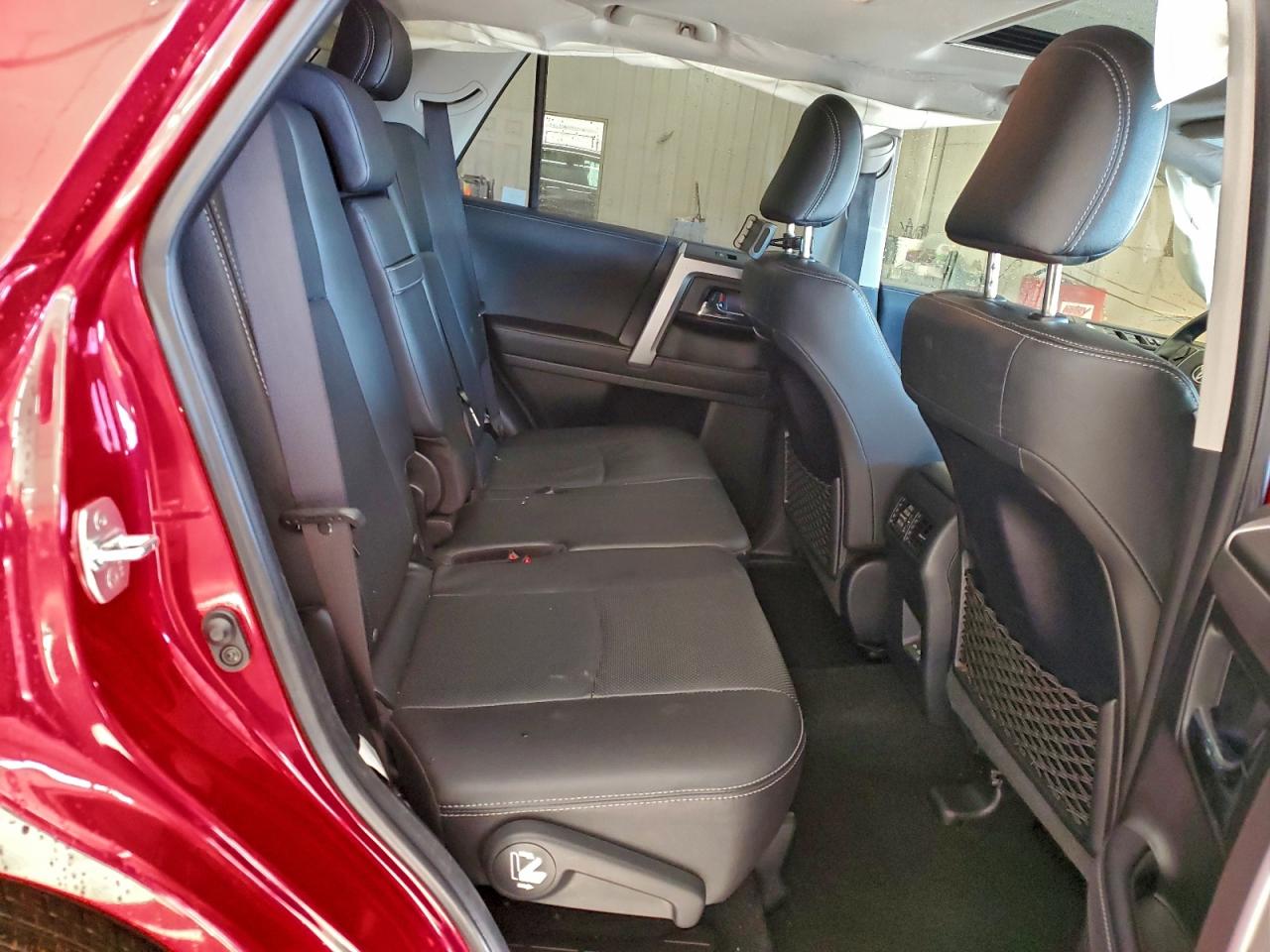 Toyota 4Runner Limited Image 8