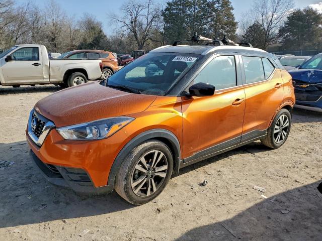  Salvage Nissan Kicks
