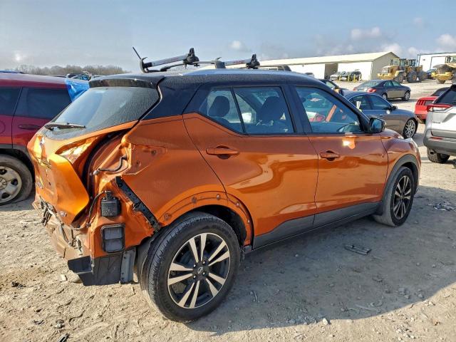 Nissan Kicks S Image 3