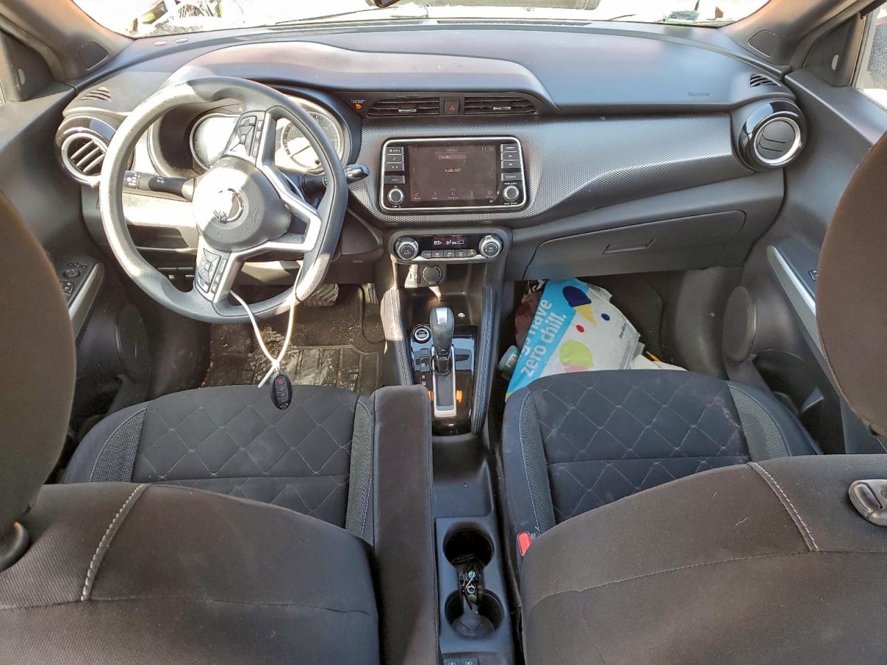 Nissan Kicks S Image 9