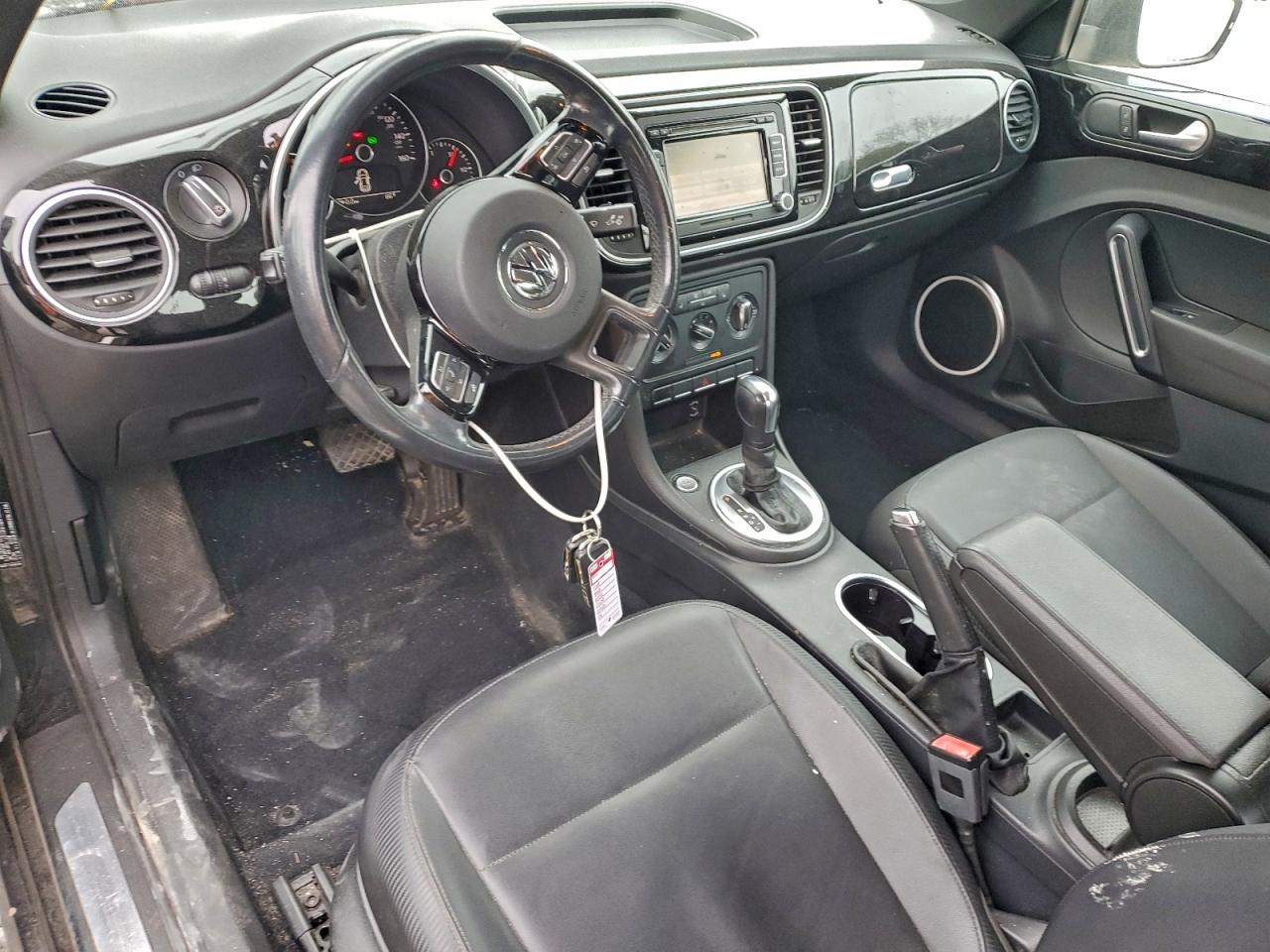 Volkswagen Beetle Image 3