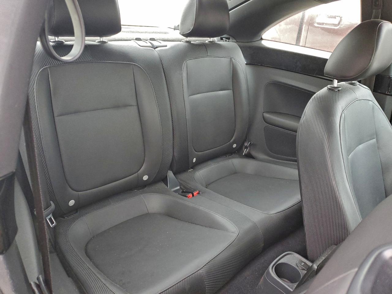 Volkswagen Beetle Image 10