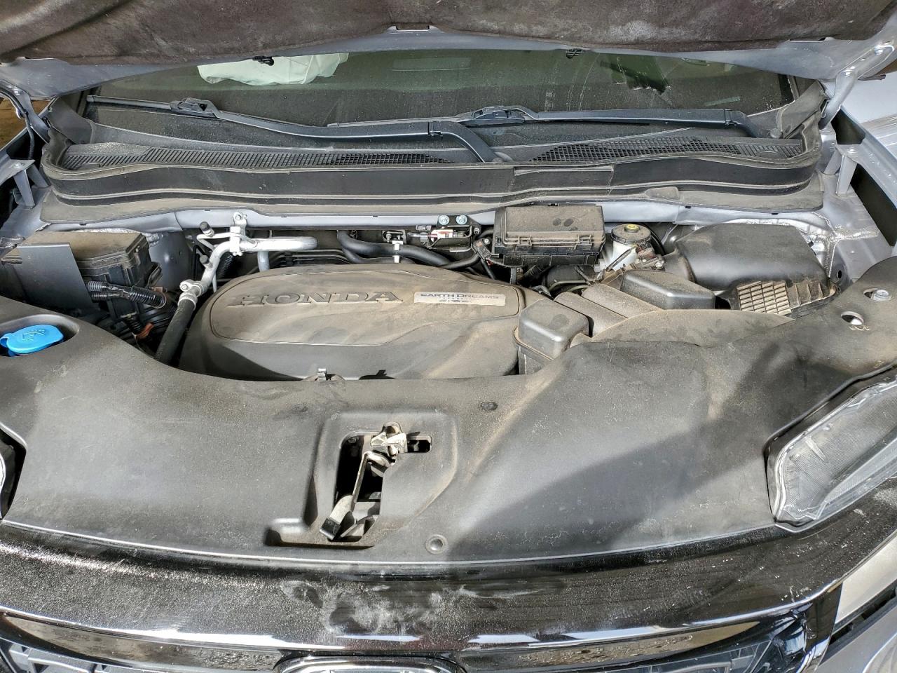 Honda Passport Touring Image 4