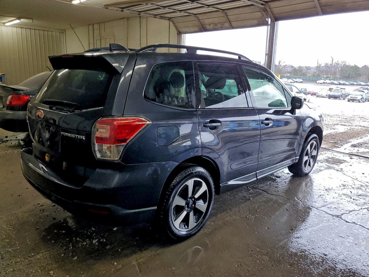 Subaru Forester 2.5i Premium Image 12