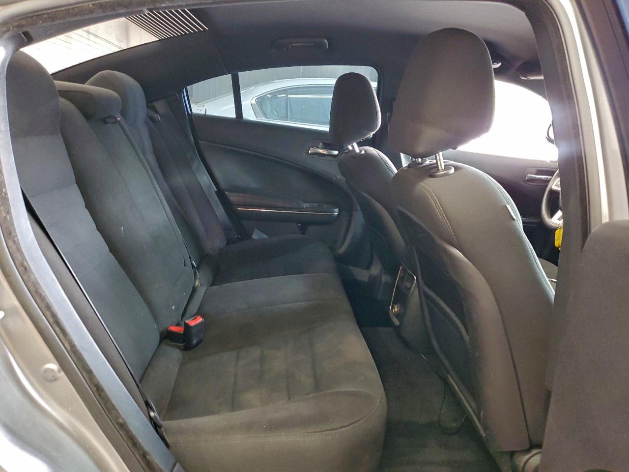 Dodge Charger Se Image 5