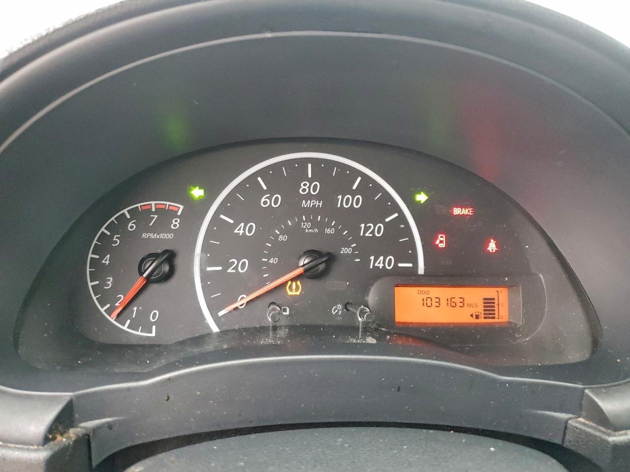 Nissan Versa S Image 5