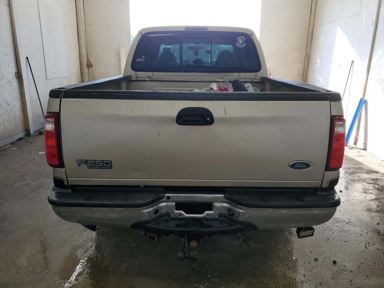 Ford F-250 Super Duty Image 4