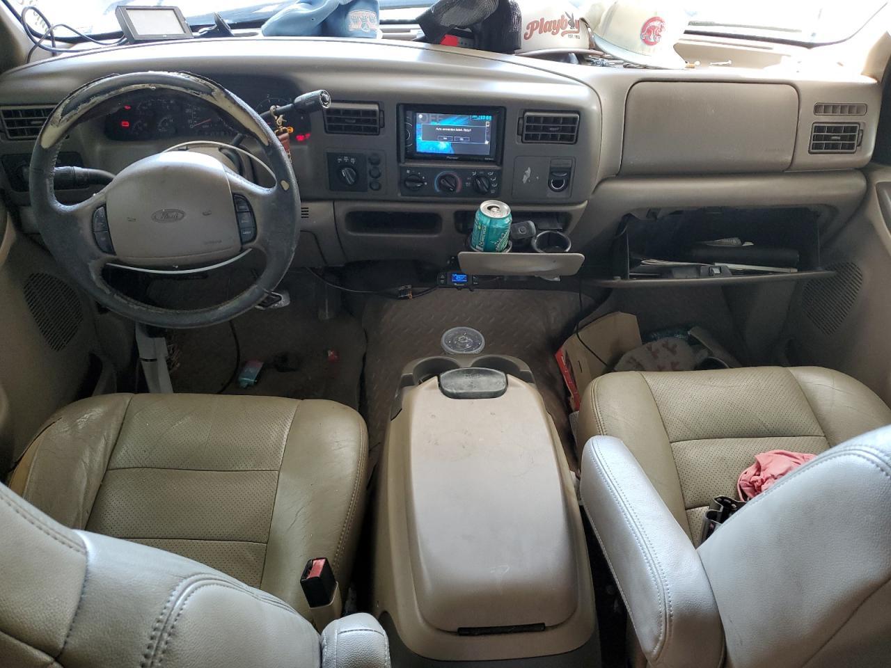 Ford F-250 Super Duty Image 9