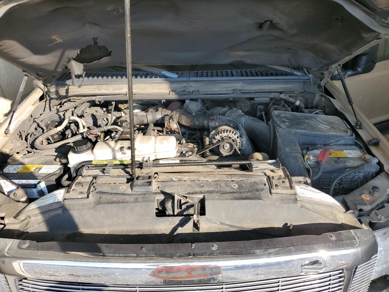 Ford F-250 Super Duty Image 12