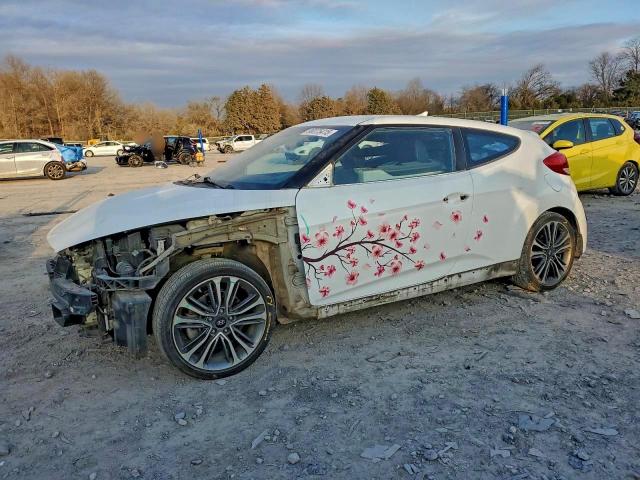  Salvage Hyundai VELOSTER